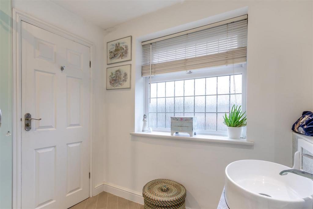 8674419-interior26.jpg