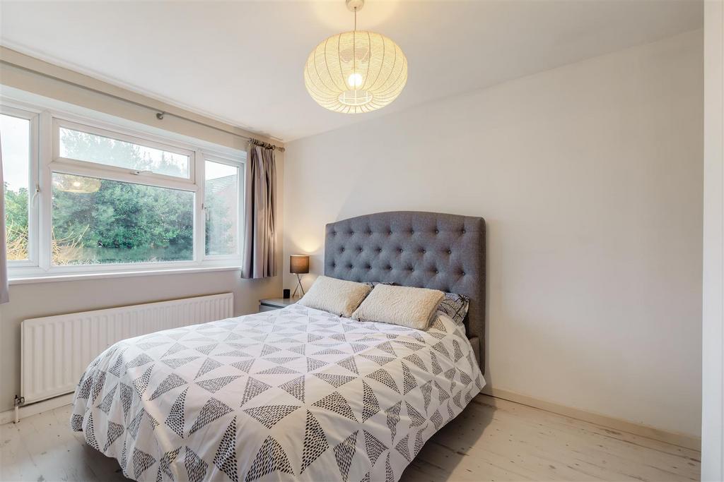 8674419-interior21.jpg