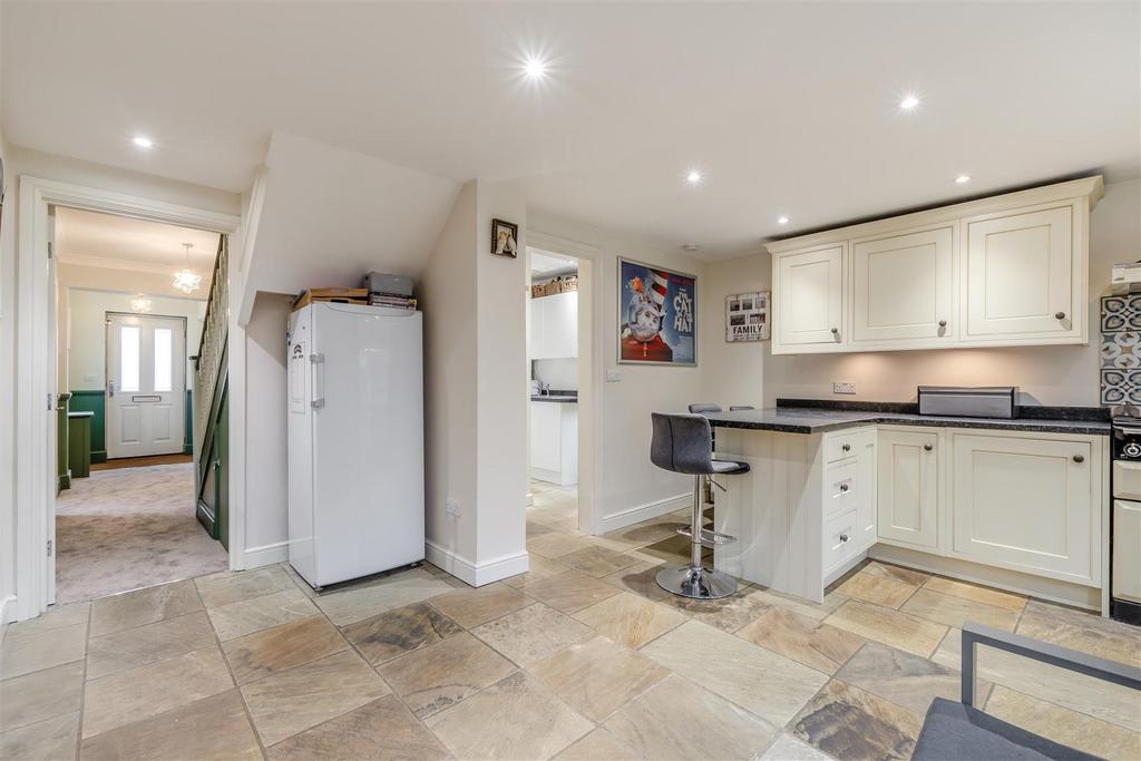 8674419-interior09.jpg