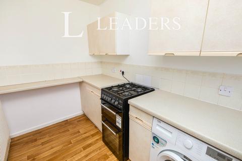 2 bedroom terraced house to rent, Heron Drive, Lenton, NG7