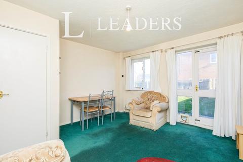 2 bedroom terraced house to rent, Heron Drive, Lenton, NG7