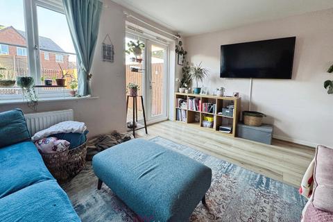 3 bedroom semi-detached house for sale, Thorncliffe Drive, Doncaster DN7