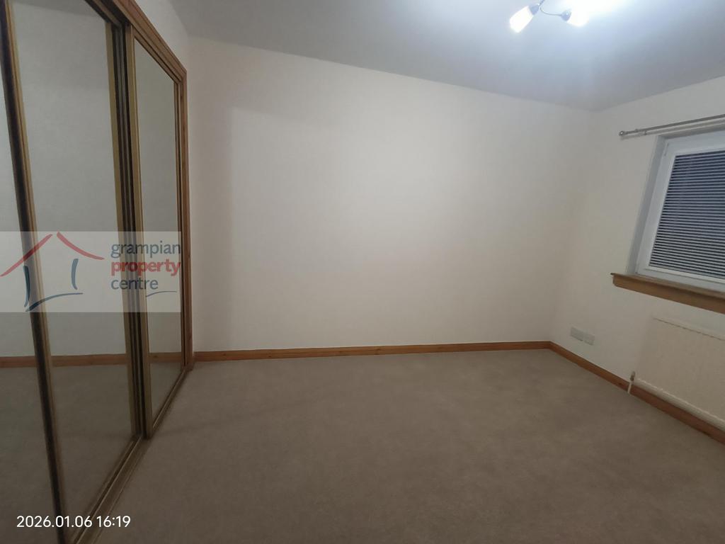 Bedroom 1b