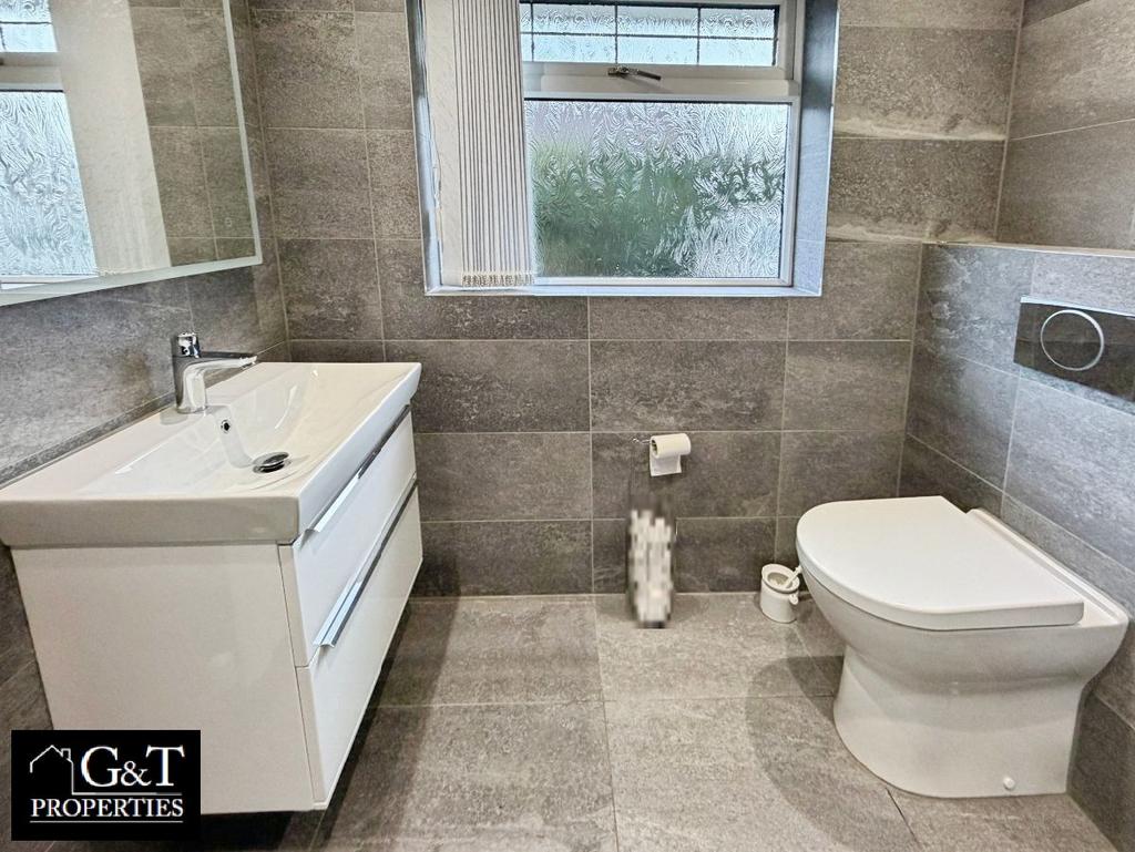 Family bathroom
