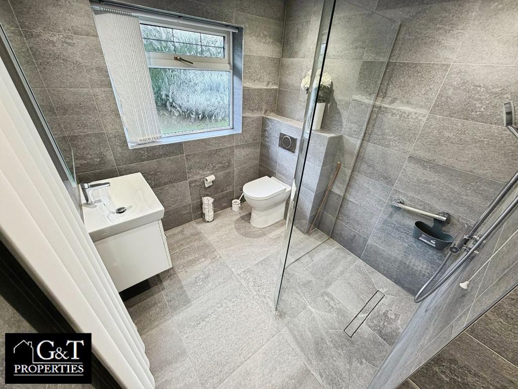 Family bathroom
