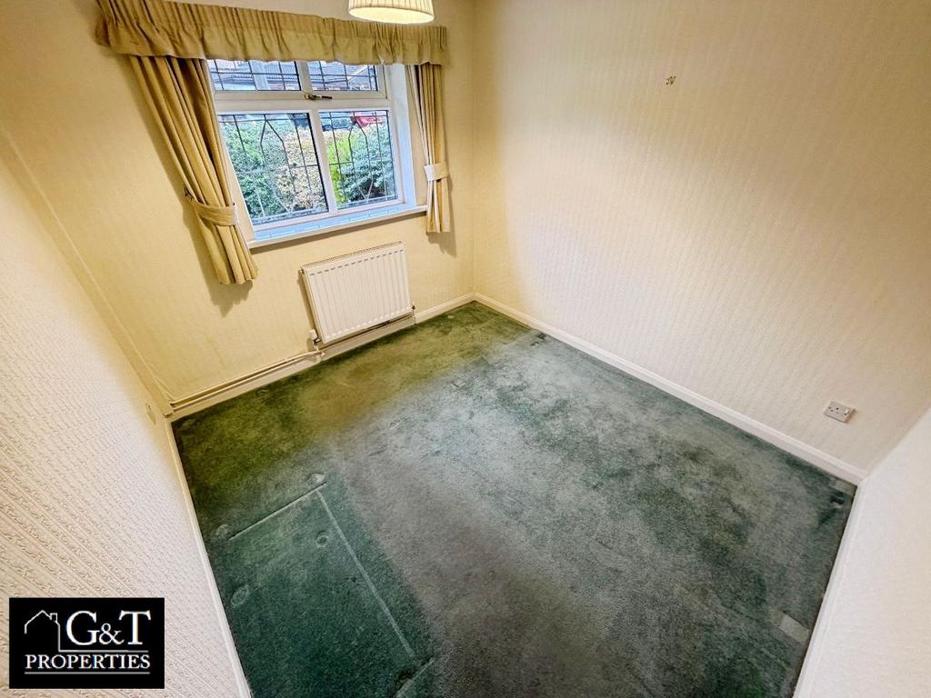 Second bedroom