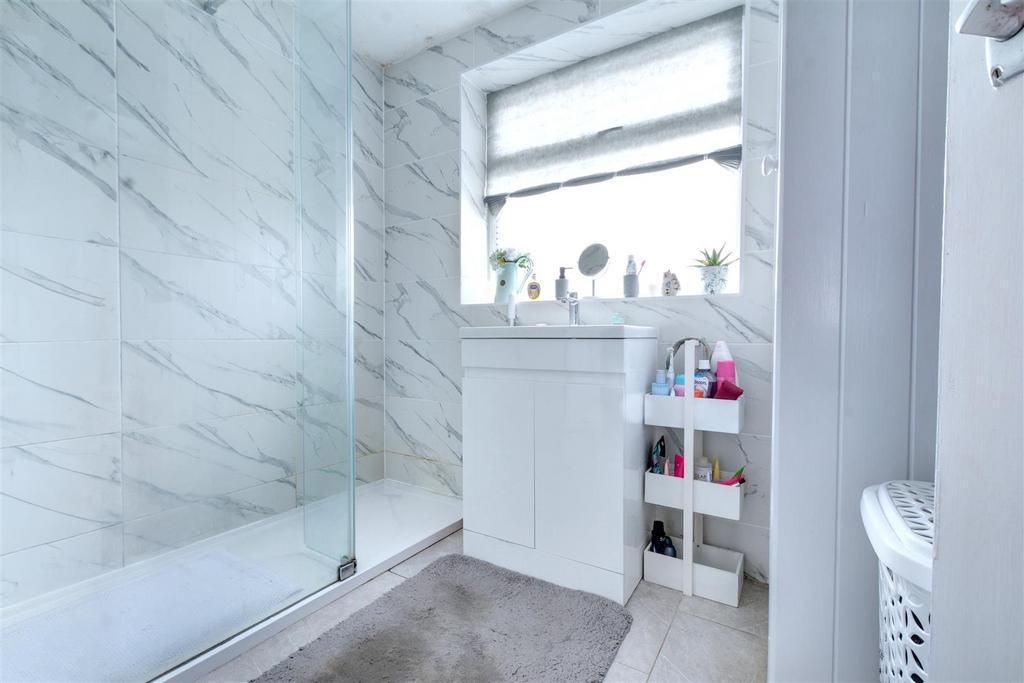 Shower Room.jpeg