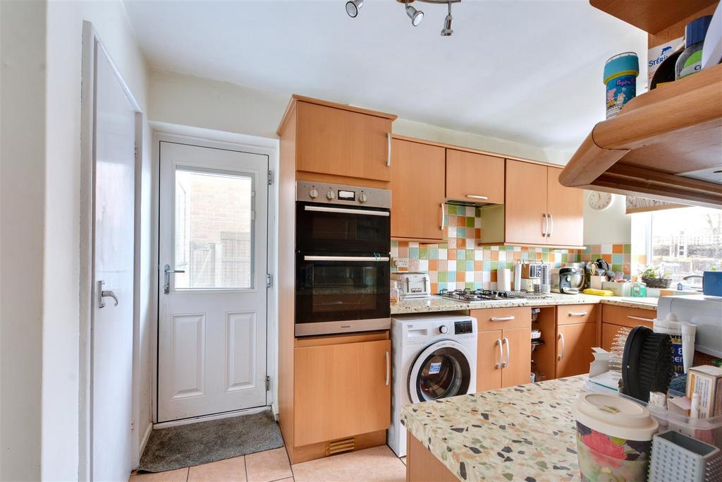 Kitchen 1.jpeg