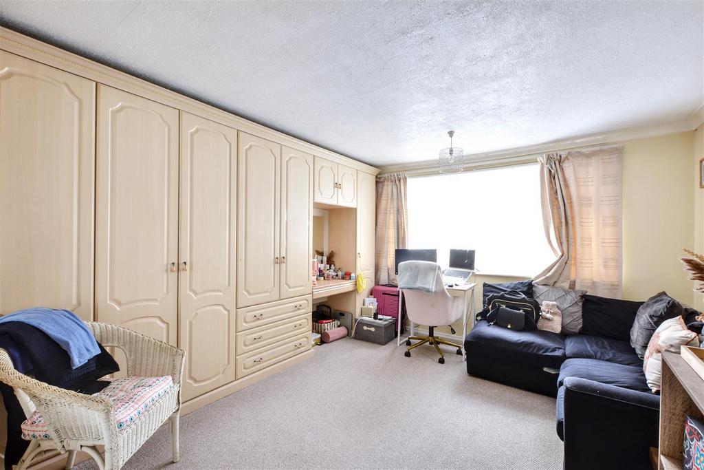 Bedroom 1.jpeg
