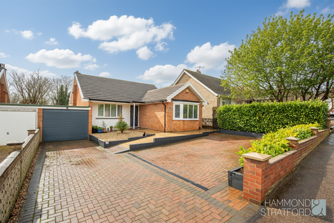 2 bedroom detached bungalow for sale, Parsons Mead, Eaton