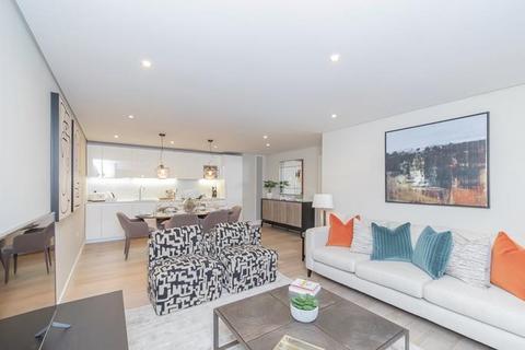 Merchant Square East, Paddington W2