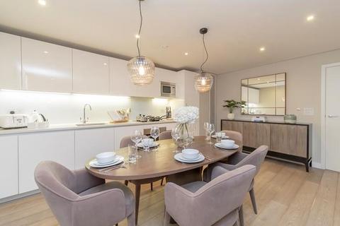3 bedroom apartment to rent, Merchant Square East, Paddington W2