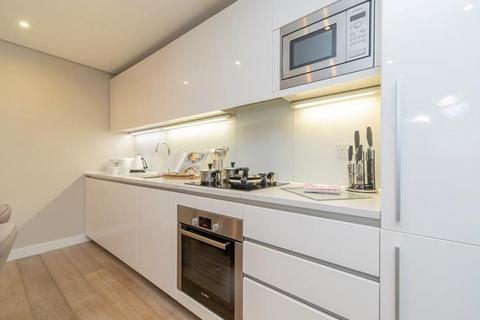 3 bedroom apartment to rent, Merchant Square East, Paddington W2