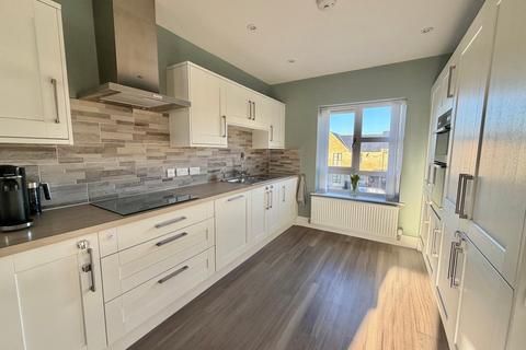 3 bedroom end of terrace house for sale, River View, Haworth, Keighley, BD22