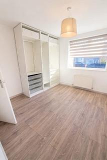 2 bedroom semi-detached house to rent, Kealdale Road, Northampton NN3