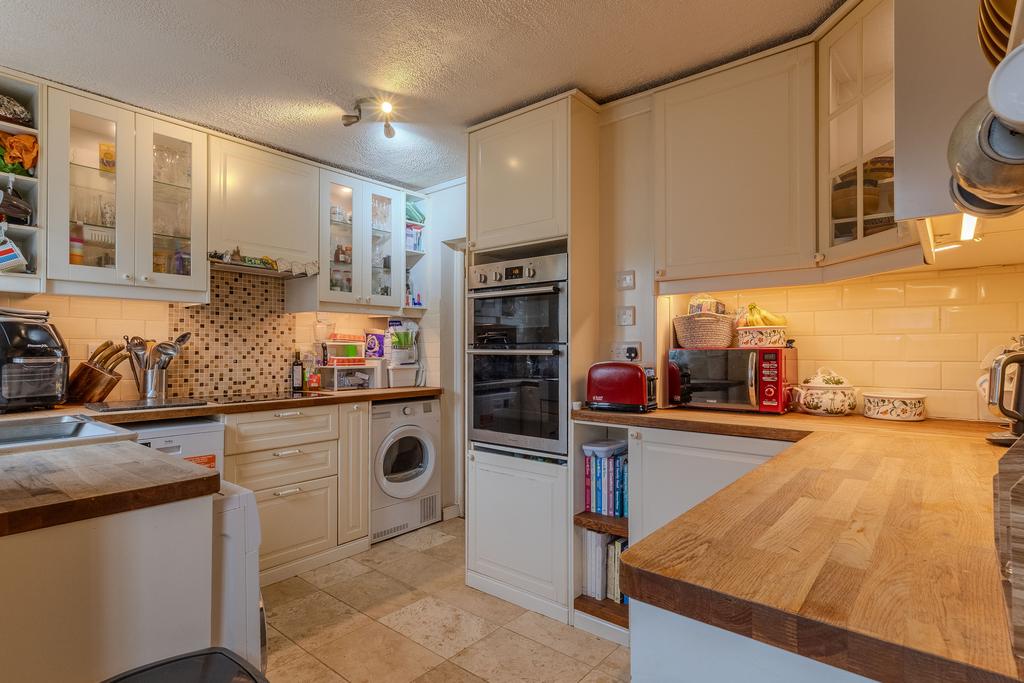 Kitchen (2)