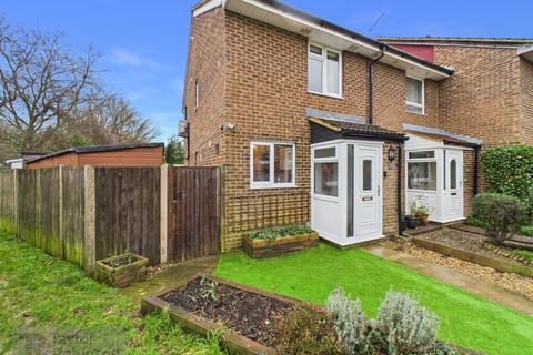 2 bedroom end of terrace house for sale, Stace Way, Worth, Crawley