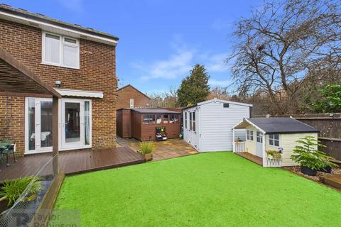 2 bedroom end of terrace house for sale, Stace Way, Worth, Crawley