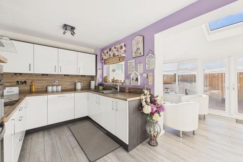3 bedroom terraced house for sale, Walden Close, Ouston, DH2
