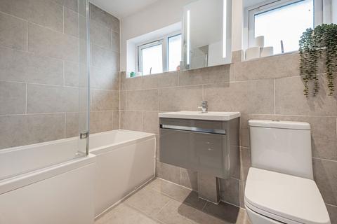 3 bedroom terraced house for sale, Danes Road, Bicester OX26