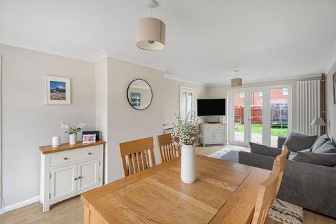 3 bedroom terraced house for sale, Danes Road, Bicester OX26