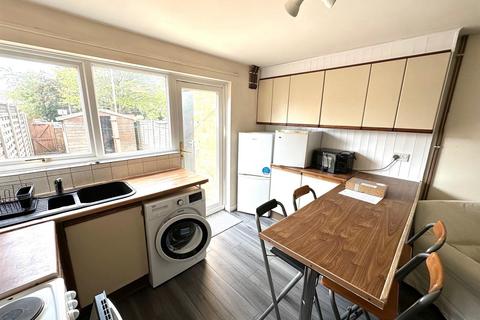 undefined, Hilliards Road, Uxbridge,