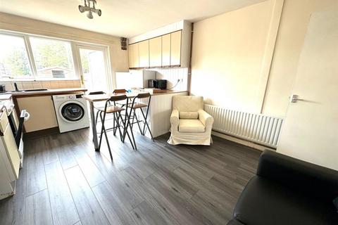 undefined, Hilliards Road, Uxbridge,