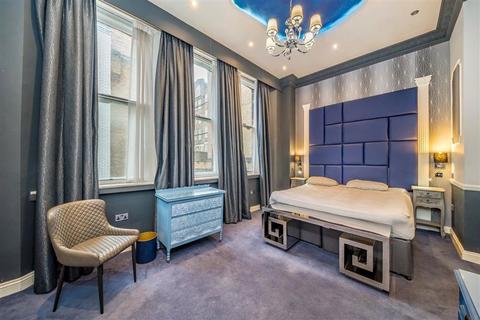 undefined, Welbeck Street, London W1G