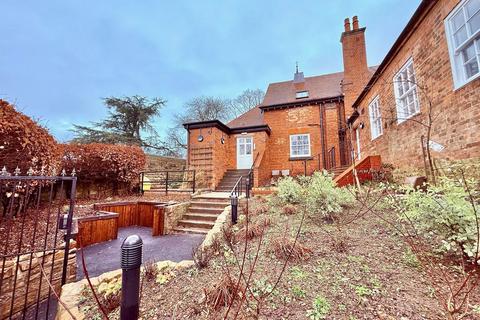 2 bedroom apartment for sale, Vicar Street, Dudley DY3