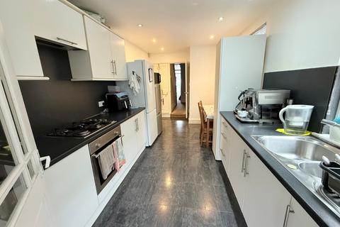 3 bedroom terraced house for sale, Cross Lane East, Gravesend, Kent, DA12