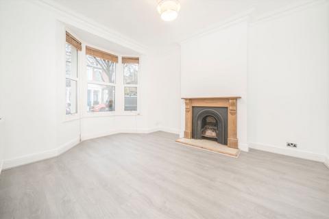 3 bedroom terraced house to rent, Sterne Street, London W12