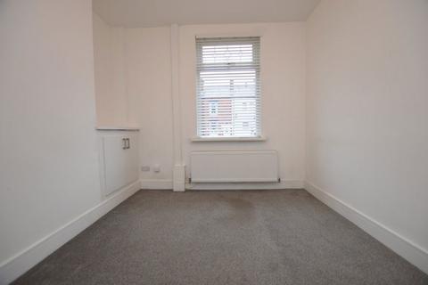 2 bedroom terraced house to rent, Wigan Road, Hindley