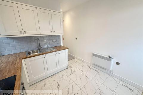 2 bedroom apartment to rent, Hollinwood Avenue, Manchester, Greater Manchester, M40