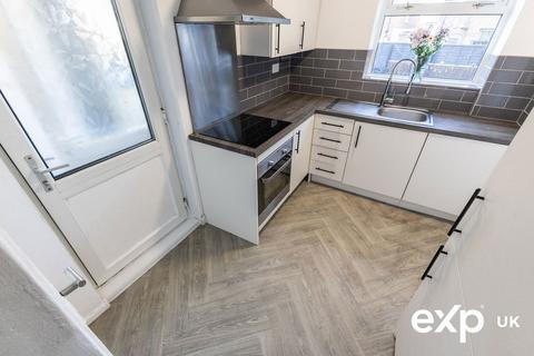 2 bedroom semi-detached house for sale, Pine Close, Mansfield NG19