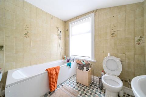 2 bedroom terraced house for sale, Ashville Road, London