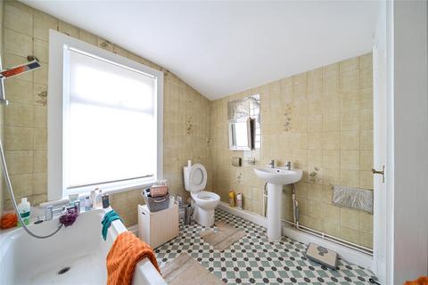 2 bedroom terraced house for sale, Ashville Road, London