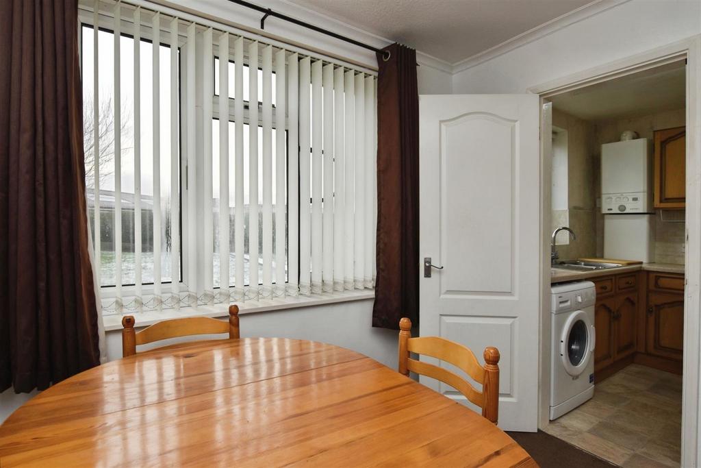 Dining to Kitchen