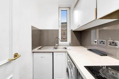 1 bedroom apartment to rent, St. Georges Fields, London W2