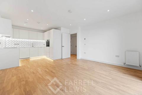 1 bedroom apartment to rent, Cedrus Avenue, Southall UB1