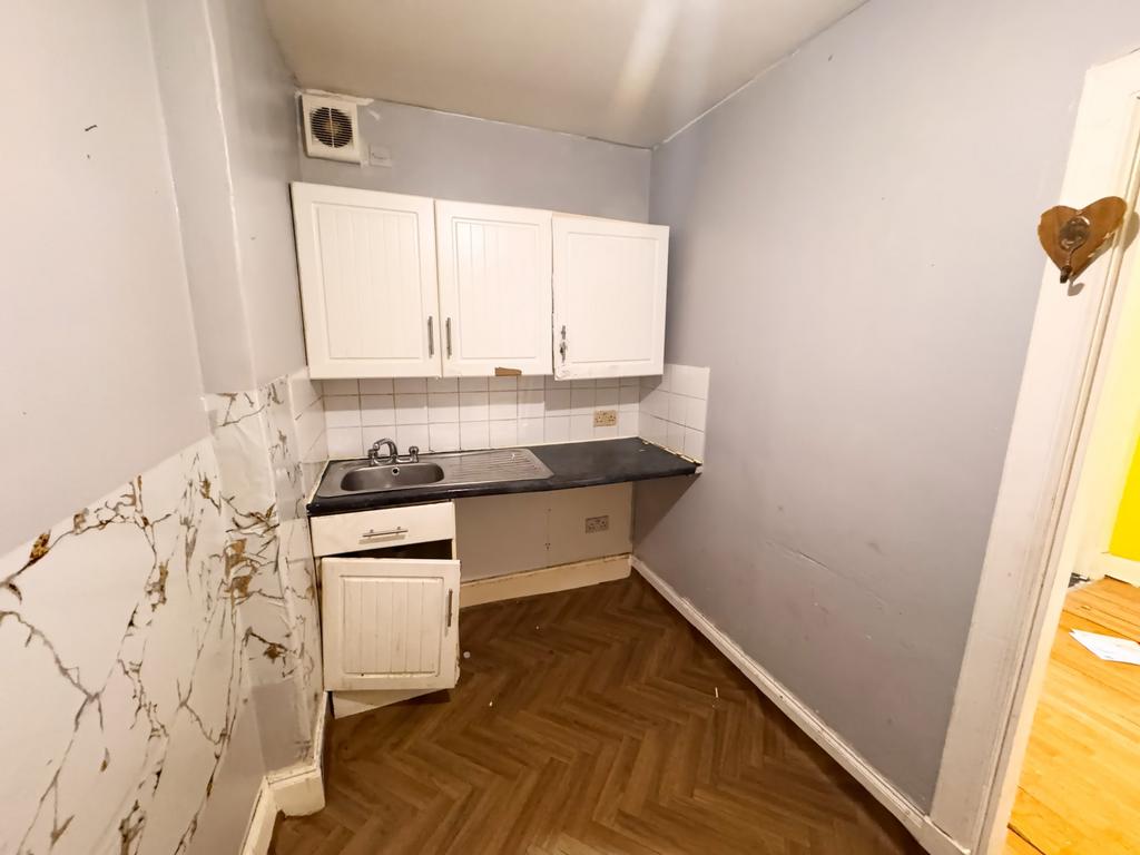 Kitchen 3