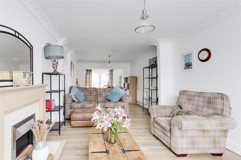 3 bedroom detached house for sale, Main Road, Gedling NG4