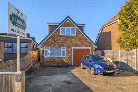 3 bedroom detached bungalow to rent, Park Lane, Bedhampton Unfurnished