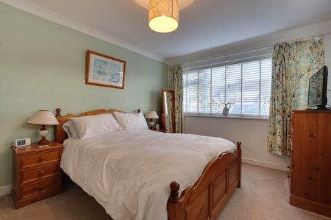 3 bedroom detached bungalow to rent, Park Lane, Bedhampton Unfurnished