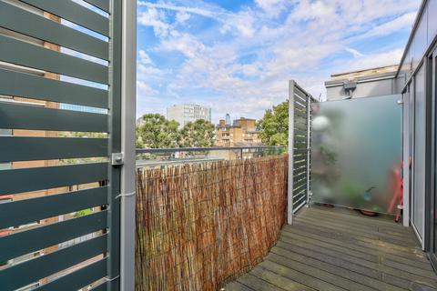 2 bedroom apartment to rent, Pocock Street, Globe View House, SE1