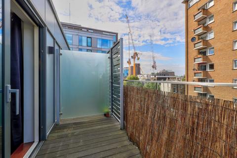 2 bedroom apartment to rent, Pocock Street, Globe View House, SE1