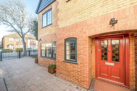4 bedroom end of terrace house for sale, Cricklade Avenue, Streatham SW2