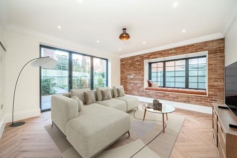 4 bedroom end of terrace house for sale, Cricklade Avenue, Streatham SW2