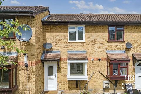2 bedroom terraced house for sale, Overton Drive, Romford, RM6