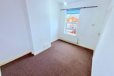 3 bedroom terraced house to rent, Althorpe Road, St. James, Northampton, NN5