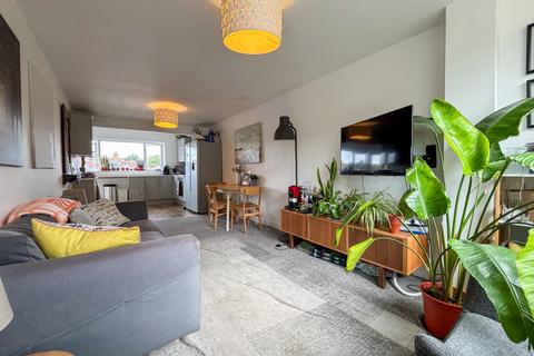 1 bedroom in a house share to rent, Rock Close, Somerset BS4